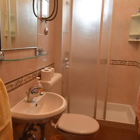 Guest house Delfina 1 Podgora